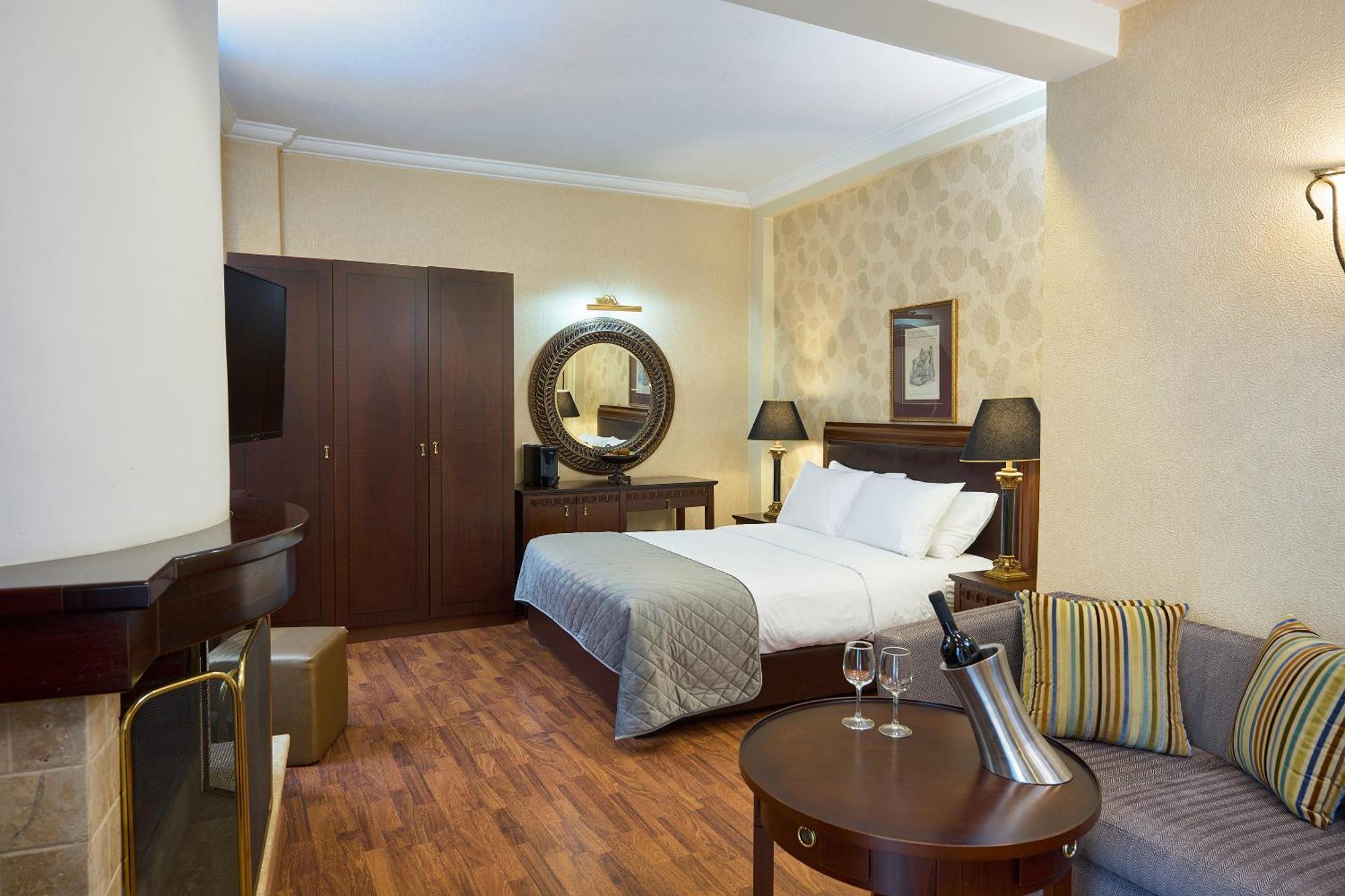Olympus Mediterranean Boutique 4*